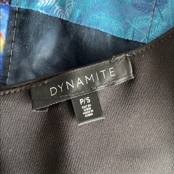 Dynamite Peplum Top with Zipper Details - Picture 3 of 4